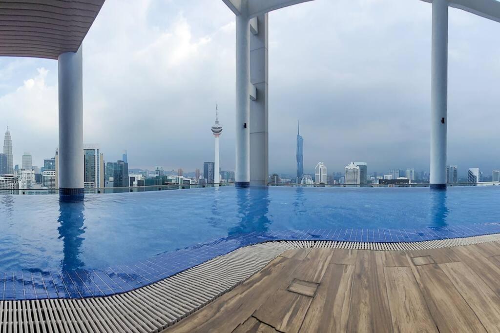 Col 93b Balcony Klcc View & Infinity Pool Pangsapuri *
