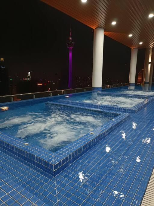 Pangsapuri Col 93b Balcony Klcc View & Infinity Pool Kuala Lumpur
