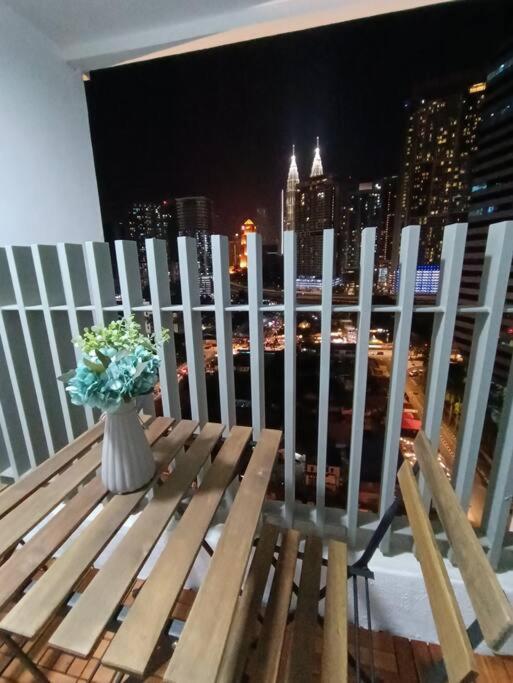 Pangsapuri Col 93b Balcony Klcc View & Infinity Pool