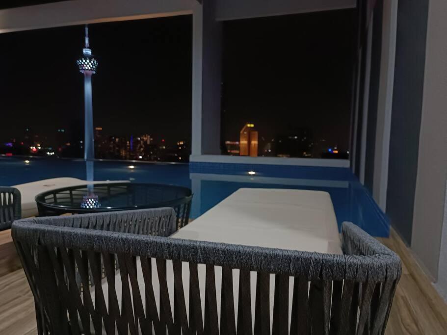 Pangsapuri Col 93b Balcony Klcc View & Infinity Pool